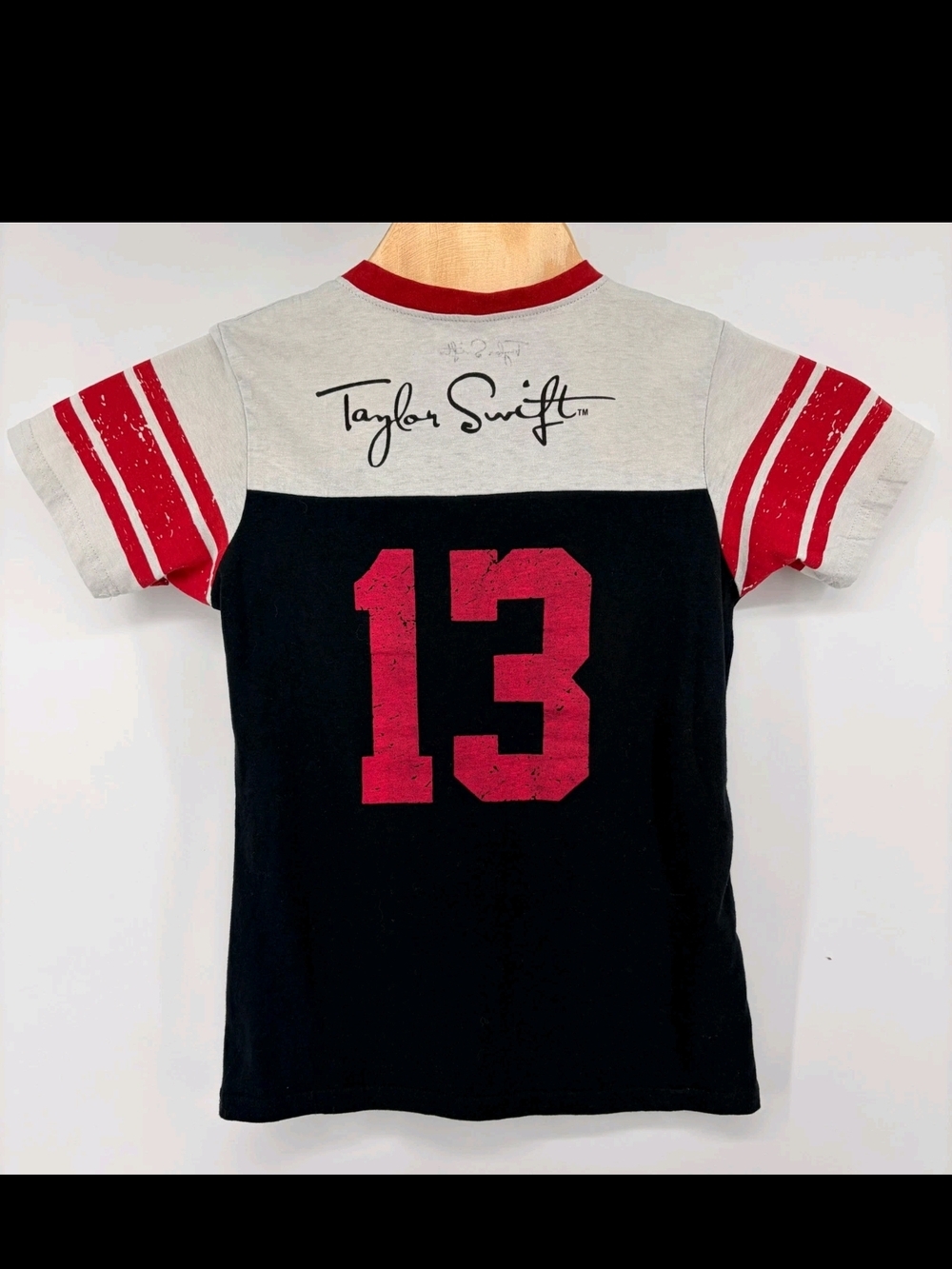 Taylor Swift Black, Gray & Red Tour tee From 2014 Like New Very Sought 4 Item